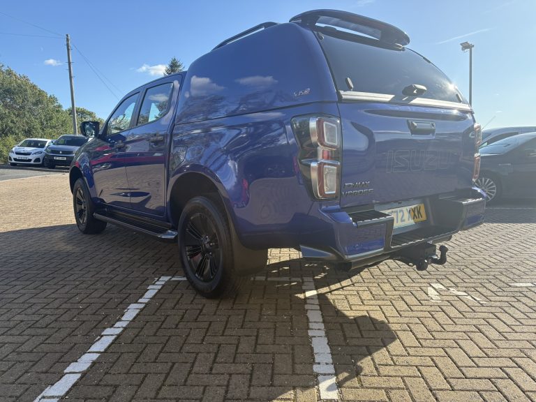 2022  Isuzu D-Max 1.9 TD V-Cross 4WD Euro 6