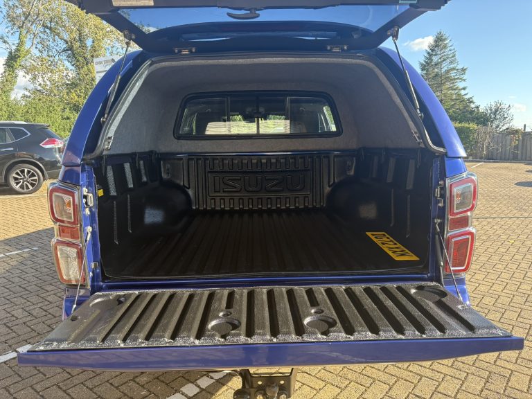 2022  Isuzu D-Max 1.9 TD V-Cross 4WD Euro 6